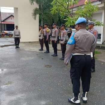 Piket Jaga Polres Buru Selatan Melaksanakan Serah Terima