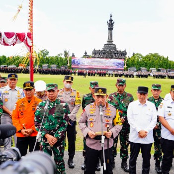 Kapolri Beserta Panglima TNI Pimpin Operasi Lilin 2024 untuk Pengamanan Natal dan Tahun Baru