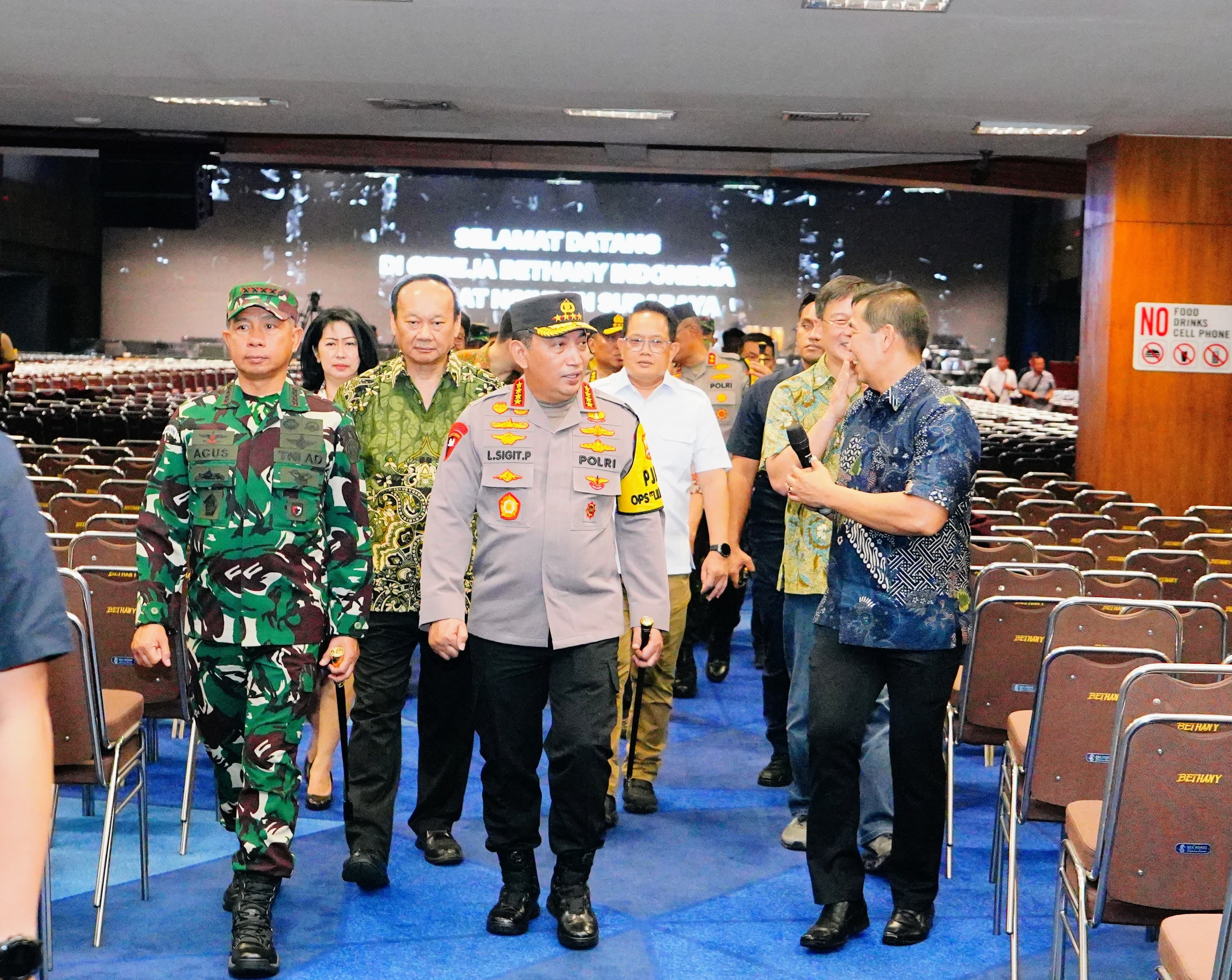 Kapolri Pastikan Pengamanan Gereja di Surabaya Jawa Timur