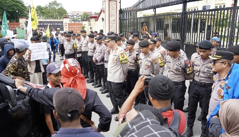 Polda Maluku Amankan Unjuk Rasa di Ambon Terkait Kasus Penganiayaan Oknum Polisi