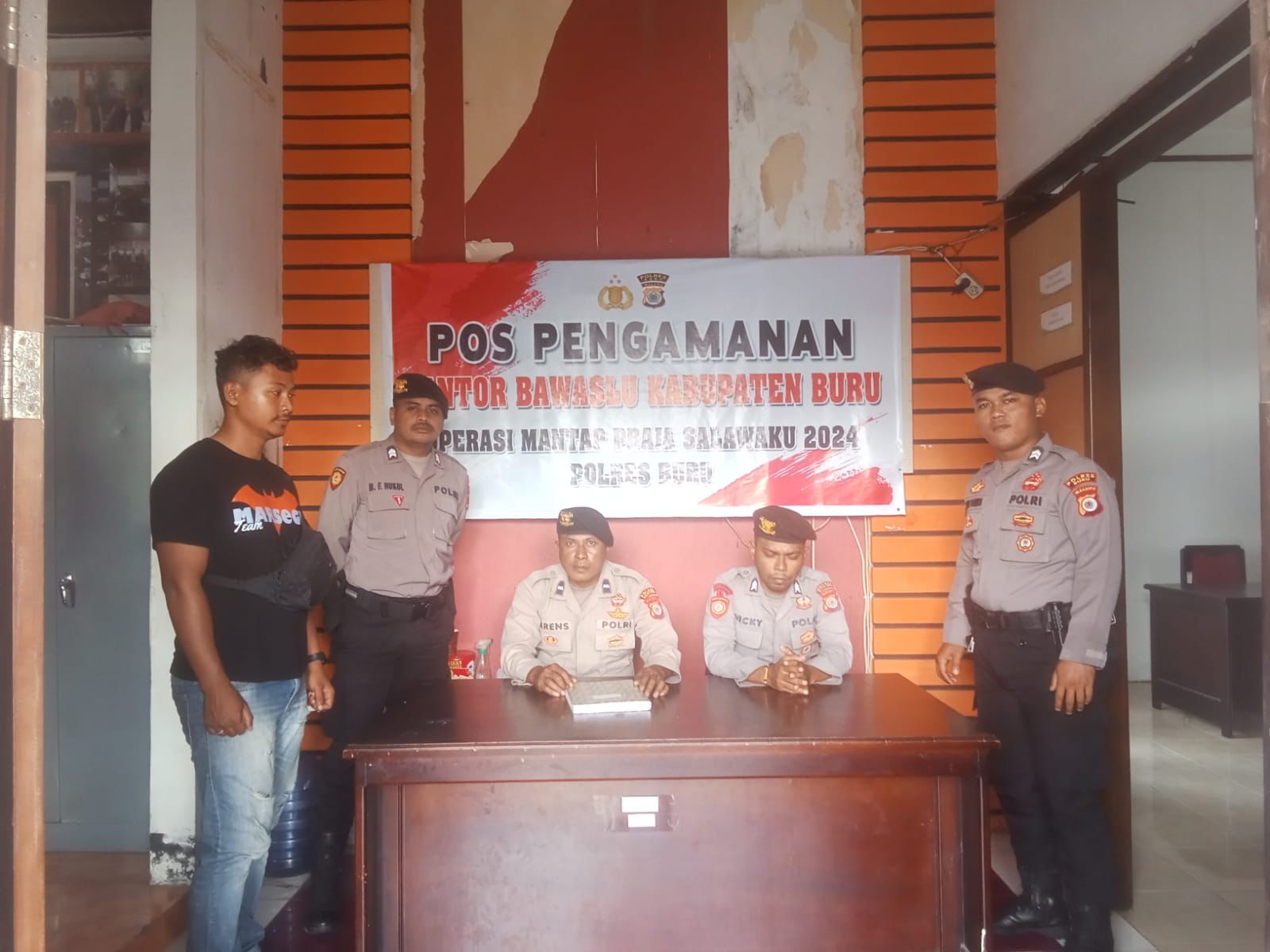 Polres Buru Terus Laksanakan Pengamanan dan Patroli Seputaran Pospam Kantor Bawaslu