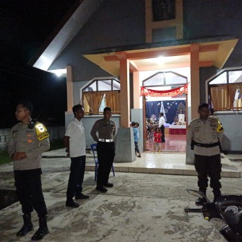 Polres Buru Selatan Amankan Ibadah Tahun Baru di Seluruh Gereja Kabupaten Buru Selatan