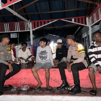 Patroli Malam, Polsek Namrole Ciptakan Rasa Aman