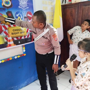 Edukasi Pelajar SD sejak dini, Sat Lantas Polres Kepulauan Tanimbar gelar Police Go to School