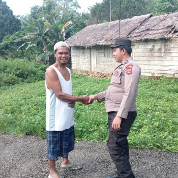 Dukung Asta Cita, Bhabinkamtibmas Polsek Ambalau Intensifkan Sosialisasi Ketahanan Pangan kepada Masyarakat