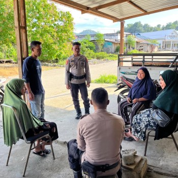 Sat Binmas Polres Buru Selatan Sambang dan Tatap Muka Dengan Masyarakat Sampaikan Pesan Kamtibmas