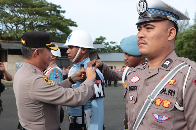 Kapolres Kepulauan Tanimbar pimpin Apel Gelar Pasukan Ops Keselamatan Salawaku 2025