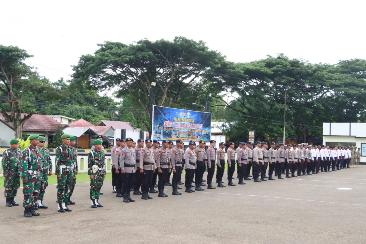 Polres SBT Laksanakan Apel Gelar Pasukan Ops Keselamatan Salawaku 2025