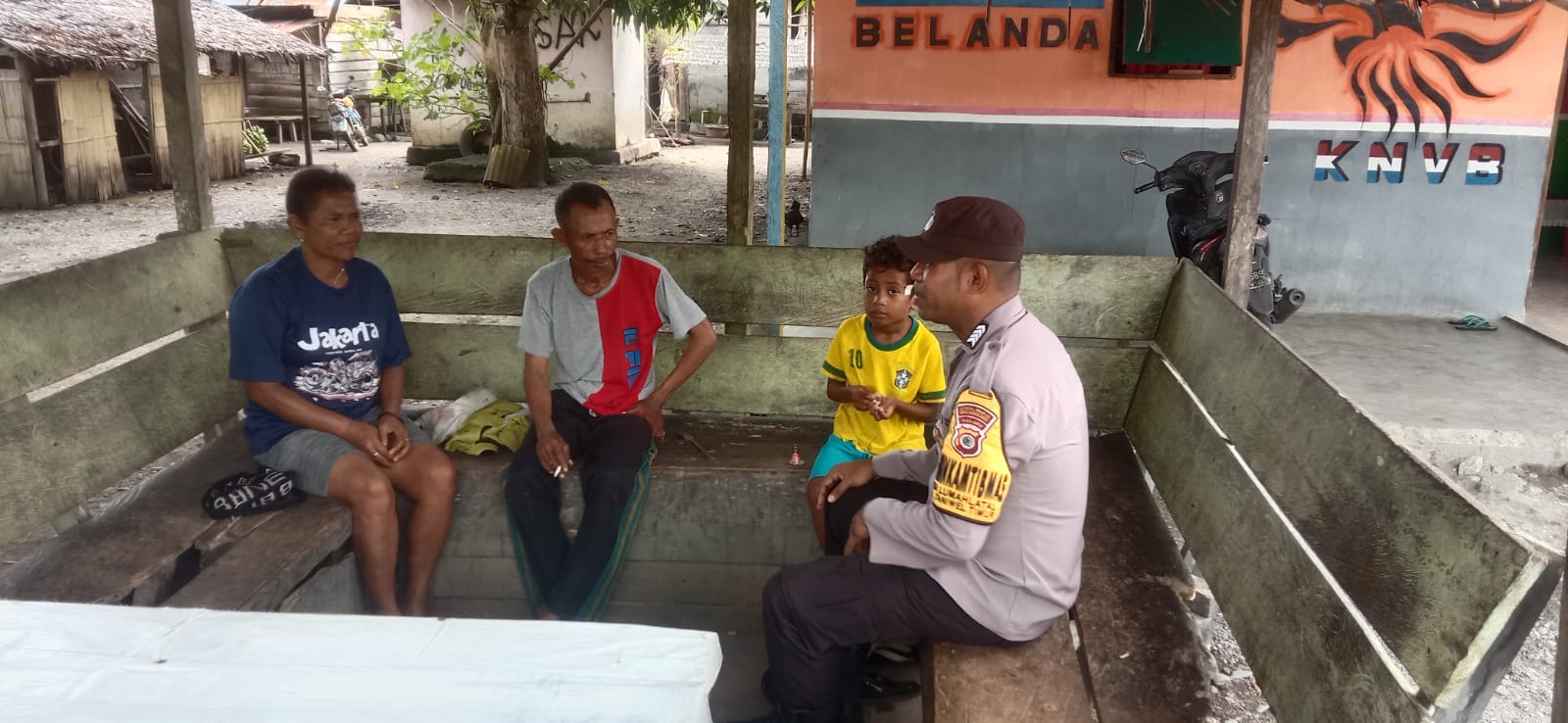 Giat DDS, Bhabinkamtibmas Desa Lumahlatal Sampaikan Pesan Kamtibmas.