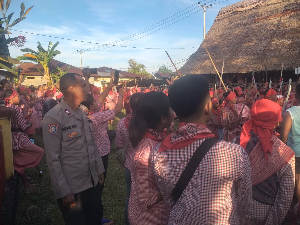 Pelaksanaan Pengamanan Tutup Baileo Rumah Adat Simaloa Pelamahu 2025 di Negeri Nolloth
