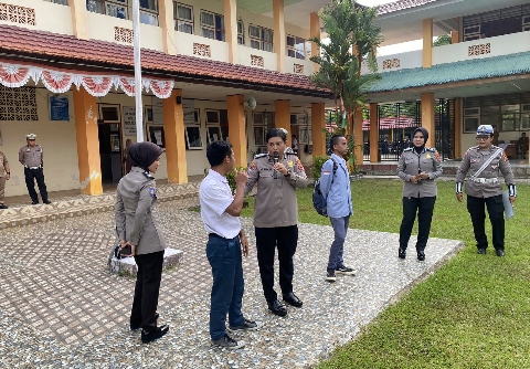 Cegah Tawuran Pelajar, Satgas Ops Keselamatan Salawaku Sambangi SMK Negeri 2 Ambon