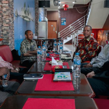 Temui Tokoh di Jayapura, Ada Pesan Penting dari Kasatgas Humas Ops Damai Cartenz 2025