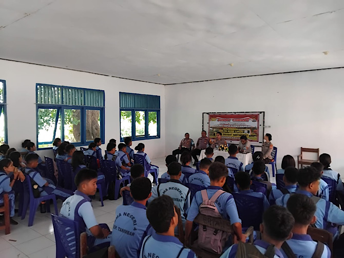 Serap aspirasi Masyarakat, Polsek Wertamrian gelar Jumat Curhat sasar Pelajar SMA
