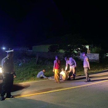 Polsek Namrole Gelar Patroli Subuh , Wujudkan Keamanan Selama Ramadhan