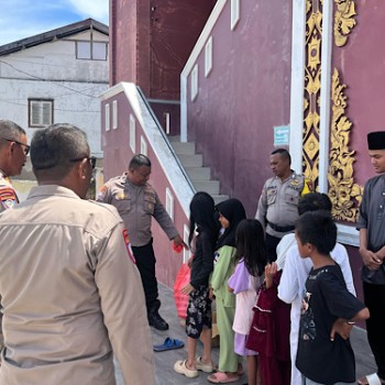 Tingkatkan kepedulian sosial, Polres Kepulauan Tanimbar gelar Jumat Berkah