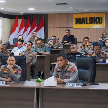 Wakapolda Maluku Ikut Peletakan Batu Pertama Pembangunan SMA Unggulan Kemala Taruna Bhayangkara