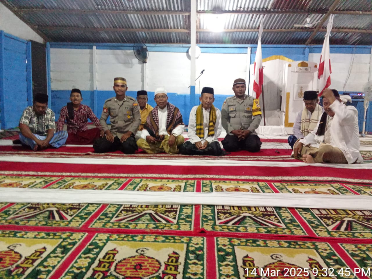 Polres Buru Selatan Melaksanakan Pengamanan Sholat Tarawih di Bulan Rahmadhan 1446 H