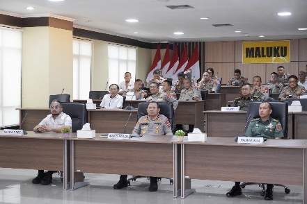 Kapolri Launching Program SPPG Polri, Kapolda Maluku Ikut Penandatangan Komitmen