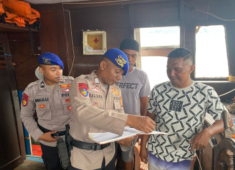 Siap Berikan Rasa Aman Mudik Lebaran, Satgas Ban Ops, Subsatgas Polairud Cek Alat Keselamatan Pelayaran