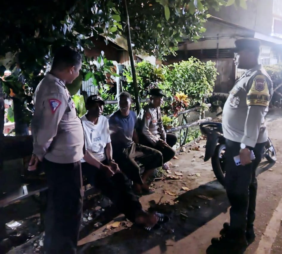 Polsek Baguala Gelar Patroli Cipta Kondisi untuk Jaga Keamanan Malam Hari