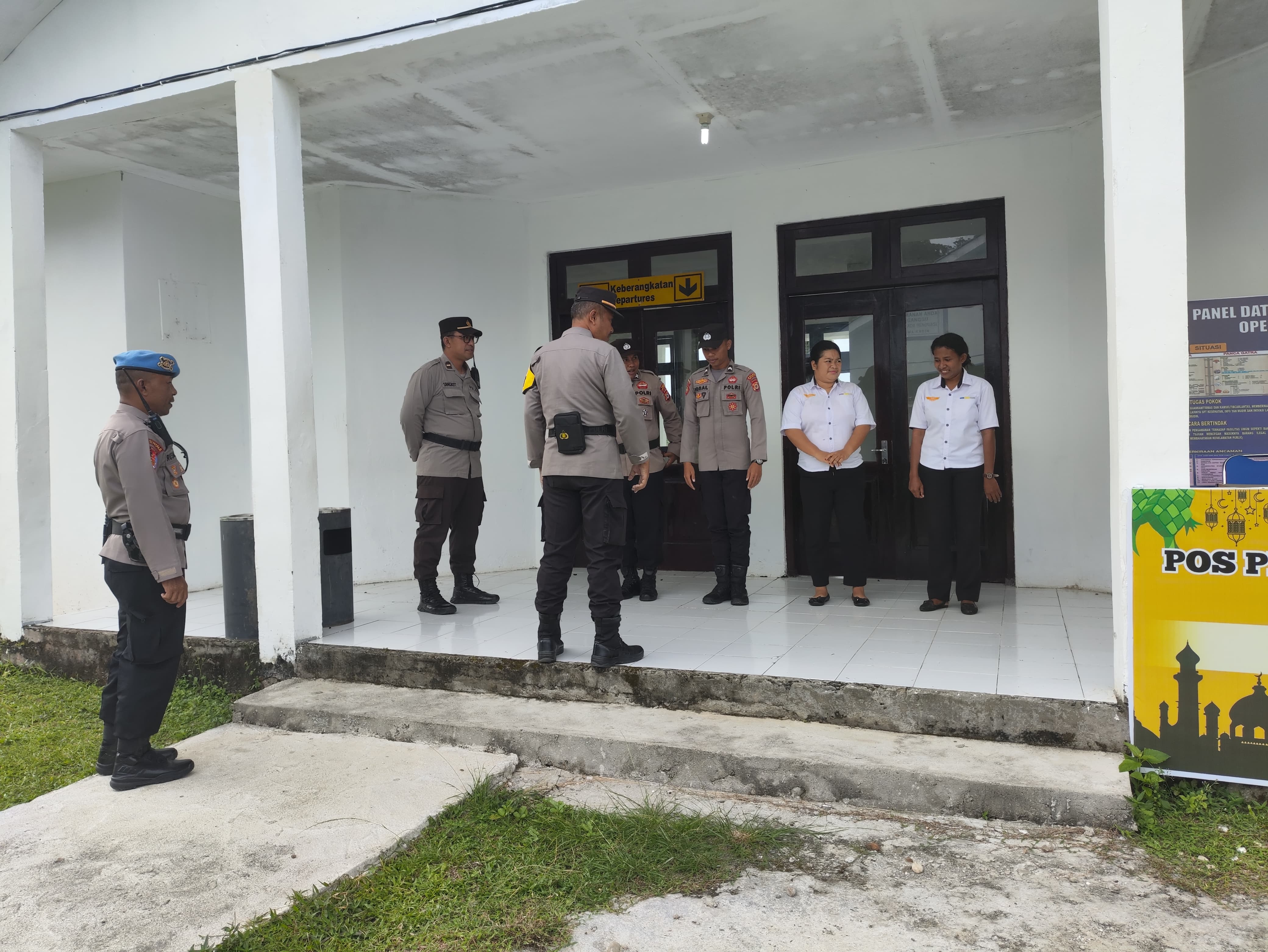 Satgas Ban Ops Si Propam Polres Buru Selatan, Rutin laksanakan Pengecekan Personil Pada Pos Pam dan Pos Yan Operasi Ketupat Salawaku 2025