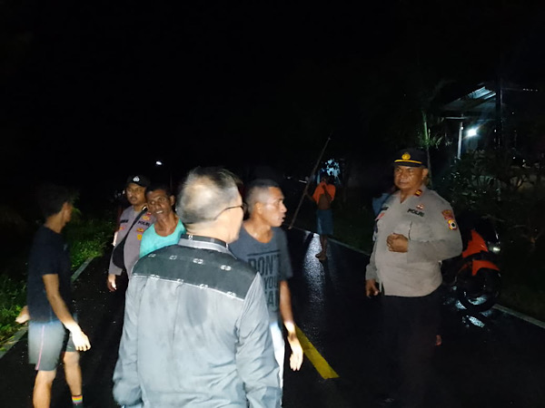 Polsek Kormomolin amankan dua Desa yang terlibat aksi saling serang