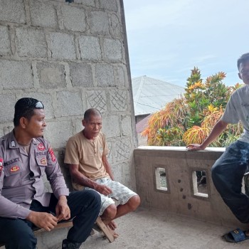 Bhabinkamtibmas Desa Kehli  Bripka Tiotor Ajak Warga Berperan Aktif Jaga Kamtibmas