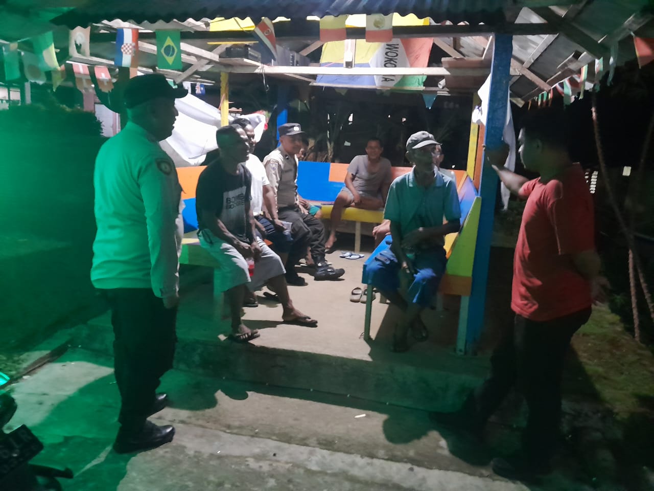 Polsek Nusalaut Gelar Patroli Cipta Kondisi, Jaga Keamanan dan Ketertiban Masyarakat