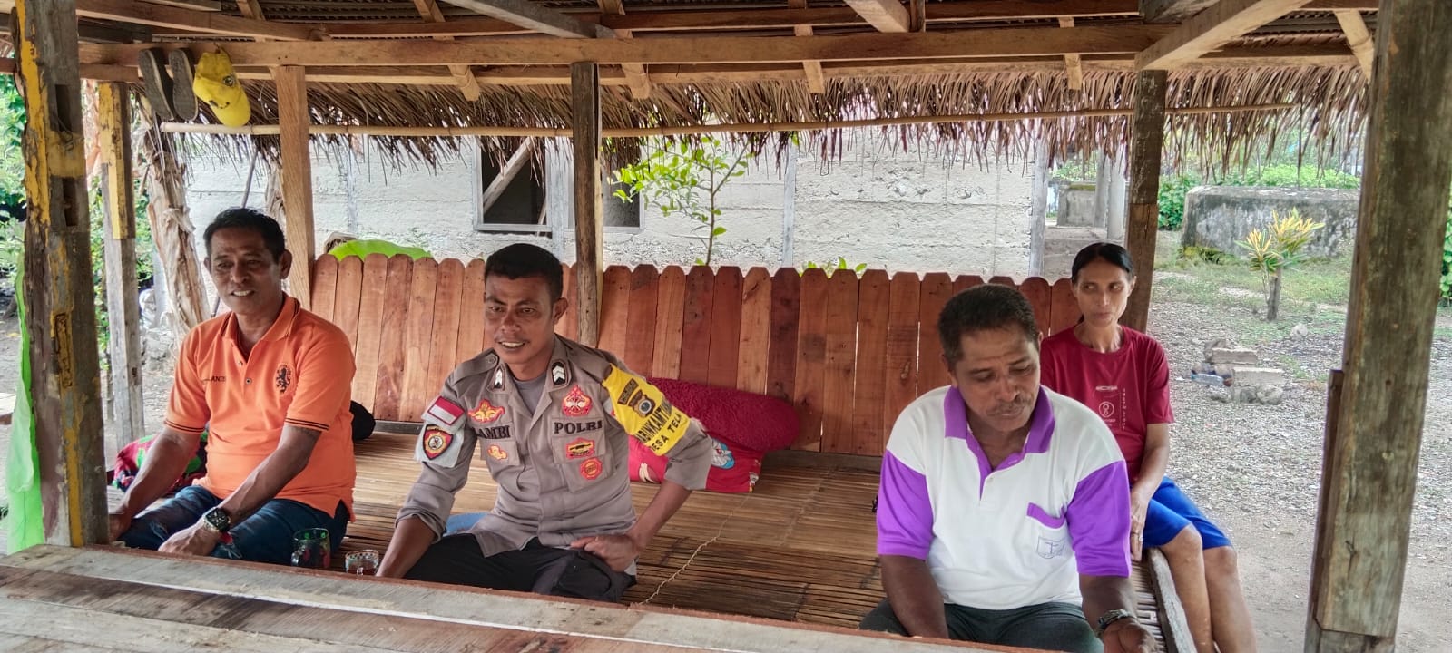 Bhabinkamtibmas Briptu Lambiombir Ajak Warga Desa Tela Jaga Situasi Kamtibmas