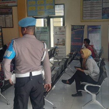 Propam Polresta Pulau Ambon Laksanakan Pengawasan Pelayanan Publik di Mako Polresta