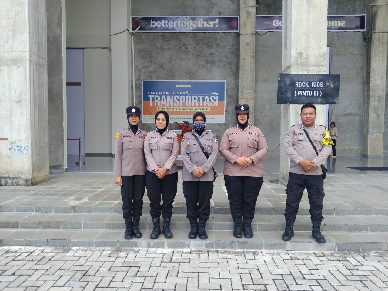 Polsek Baguala dan Personel Gabungan Lakukan Pengamanan Ibadah Minggu di Gereja ROCK Halong