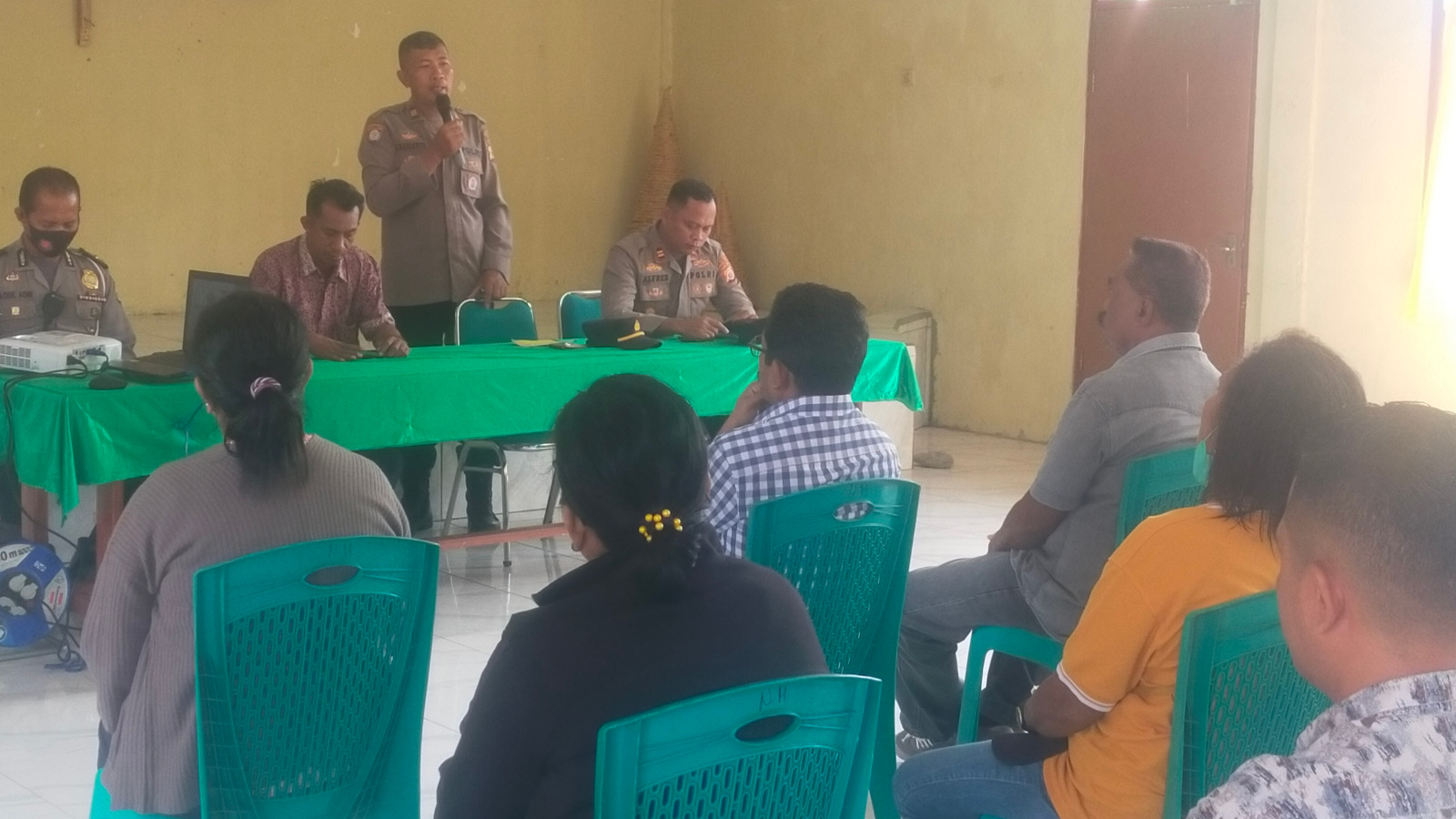 Kasat Binmas Kembali Gelar Minggu Kasih Di Negeri Nakupia