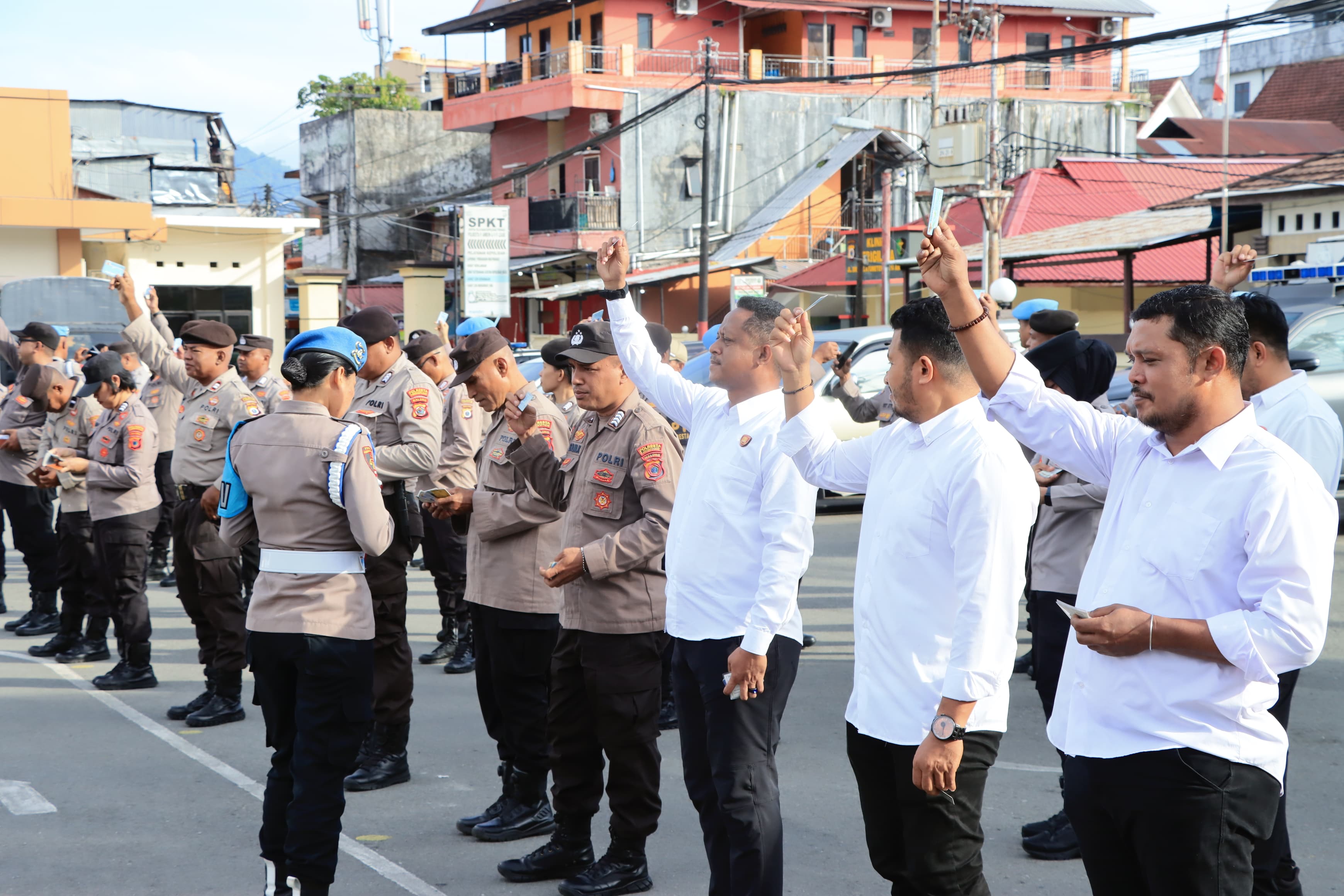 BIDPROPAM POLDA MALUKU GELAR GAKTIBPLIN DI POLRESTA P. AMBON & P.P. LEASE