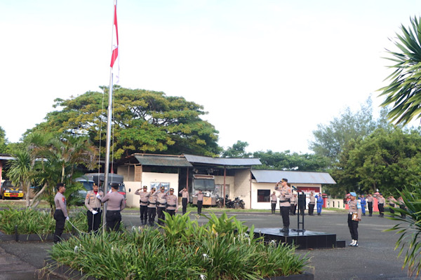 Polres Kepulauan Tanimbar gelar upacara bendera, peringati Hari Kesadaran Nasional