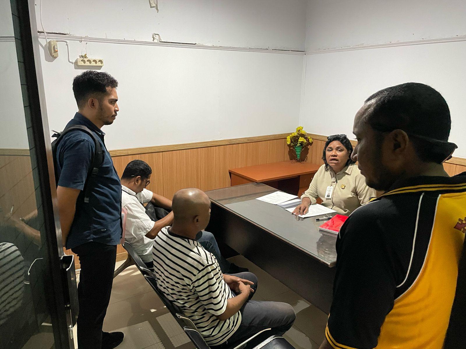 Polisi Serahkan Tersangka dan BB Setubuh Anak
