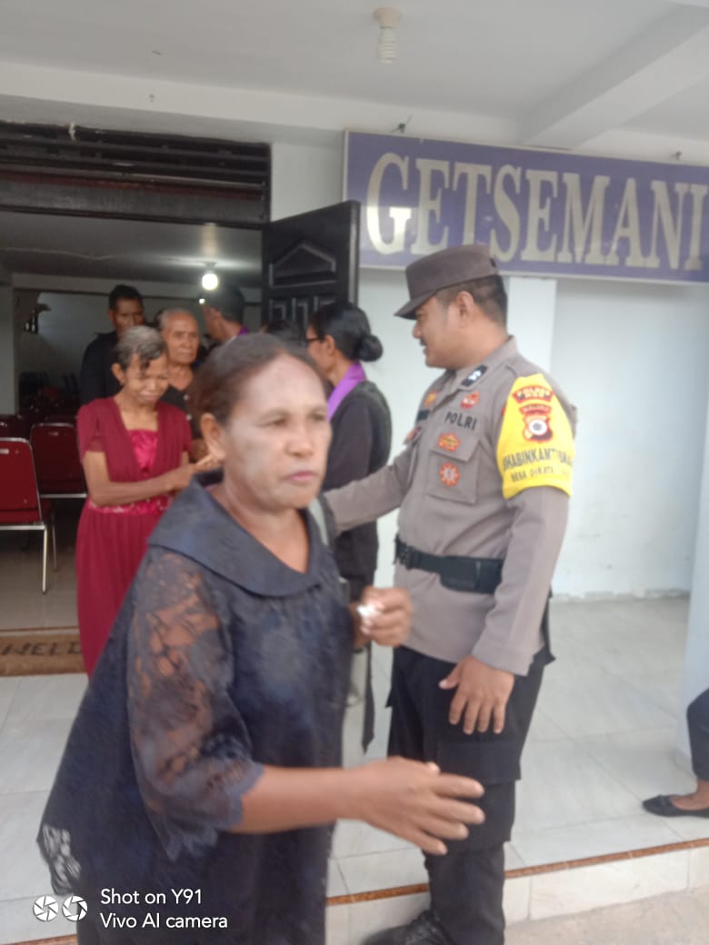 Polsek Kisar Lakukan pengamanan Tempat Ibadah, Wujudkan Rasa Aman Bagi Jemaat Saat Beribadah