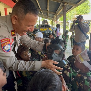 Outing Class, KB TK Satria Wijaya Kusuma Yonif 734 SNS Saumlaki kunjungi Polres Kepulauan Tanimbar