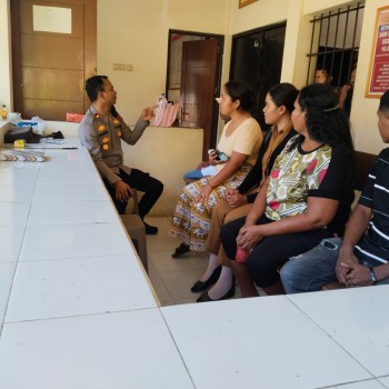 Satuan Binmas Polres Malteng Gelar Jumat Curhat