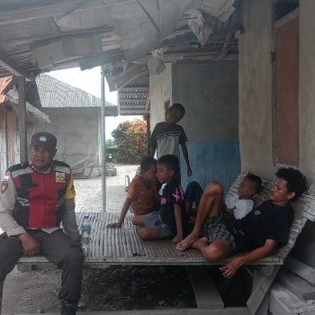 Bhabinkamtibmas Aipda Salawane Minta Warga Pro Aktif dan Jaga Kamtibmas