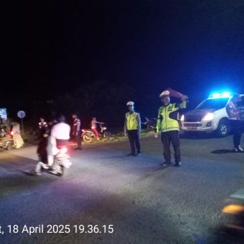 Sat Lantas Polres Maluku Barat Daya Patroli dan GaturcJalan Cegah Balapan Liar