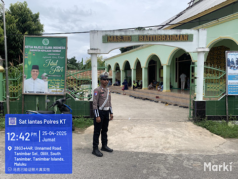 Rutin Pam Gatur Lalin saat Sholat Jumat, Sat Lantas Polres Kepulauan Tanimbar hadir berikan rasa aman