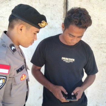 Polsek Kisar Sosialisasikan Larangan Judi Onliine, Himbau Warga Hindari Pelanggaran Hukum