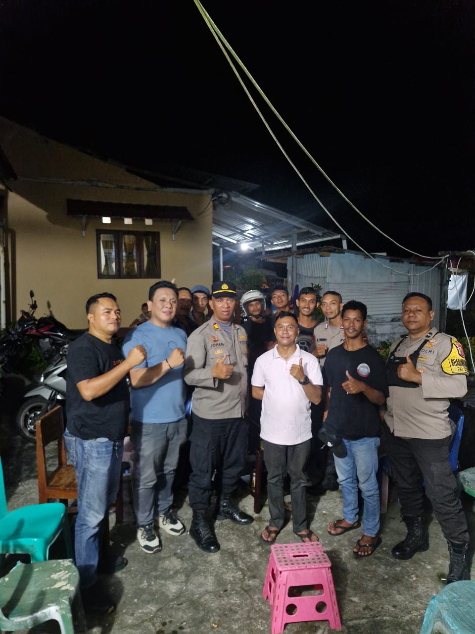 Kapolsek Nusaniwe Jalin Silaturahmi dan Edukasi Kamtibmas Bersama Warga Airsalobar