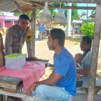 Bhabinkamtibmas Ajak Warga Wujudkan Sitkamtibmas Yang Aman Dan Kondusif.