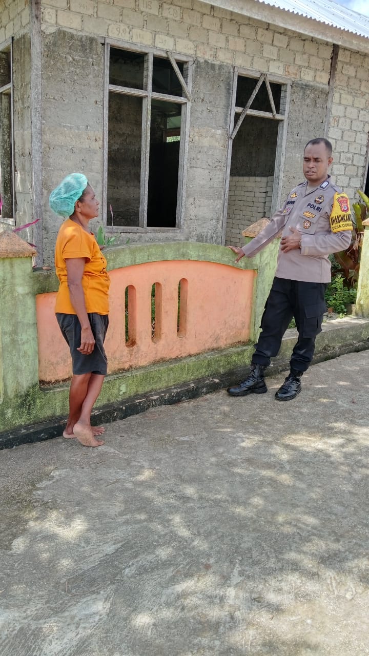 LAKSANAKAN SAMBANG DDS, BHABINKAMTIBMAS DESA DOKA BARAT AJAK WARGA DUKUNG PROGRAM KETAHANAN PANGAN