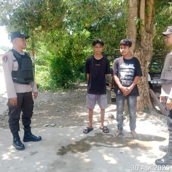 Personil Polsek Waesama Melaksanakan Patroli Siang Hari Untuk Jaga Kamtibmas