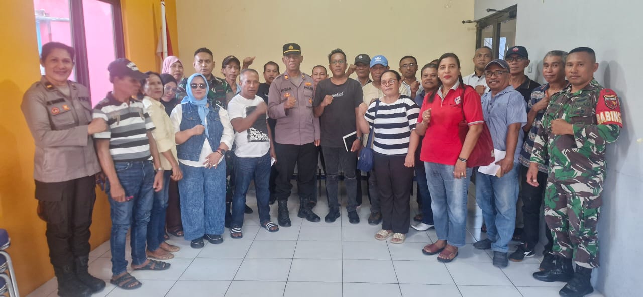 Kepolisian Gelar Pertemuan dengan Lurah dan RT/RW di Wainitu, Bahas Kamtibmas