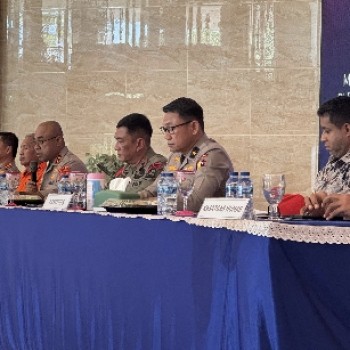 Misi Kemanusiaan Tak Kenal Lelah, Polri Teguhkan Komitmen dalam Operasi SAR IPTU Tomi Marbun