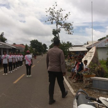 Polsek Babar Timur Amankan Lomba Gerak Jalan HUT Klasis GPM PP. Babar Timur Tahun 2025