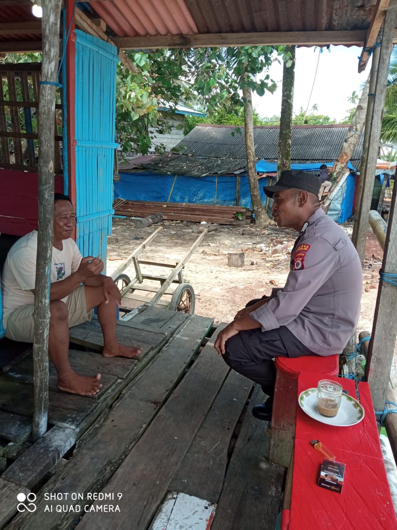 BENTUK KEHADIRAN POLRI DITENGAH MASYARAKAT, BHABINKAMTIBMAS RUTIN SAMBANGI WARGA BINAANNYA